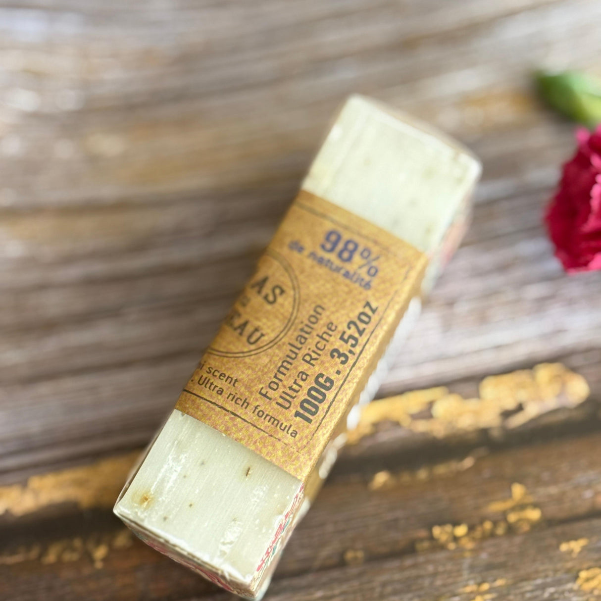 Rosehip Botanical Soap (Rose & Lychee Scent) - 100g
