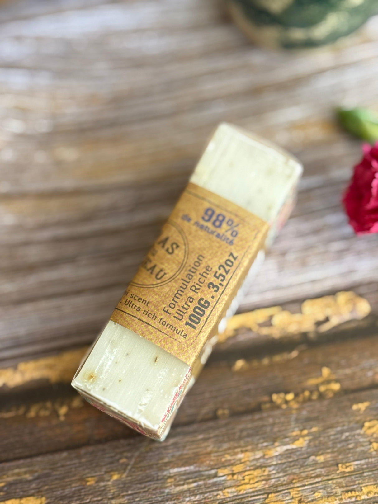 Rosehip Botanical Soap (Rose & Lychee Scent) - 100g