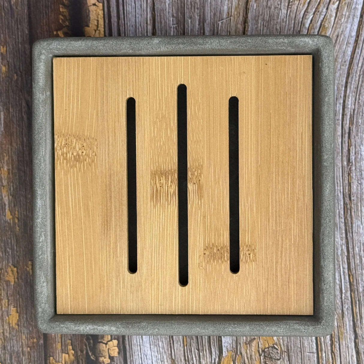 Square 2 part Cement Soap Dish with Bamboo-Bastide & Olivier-FrenchSoaps