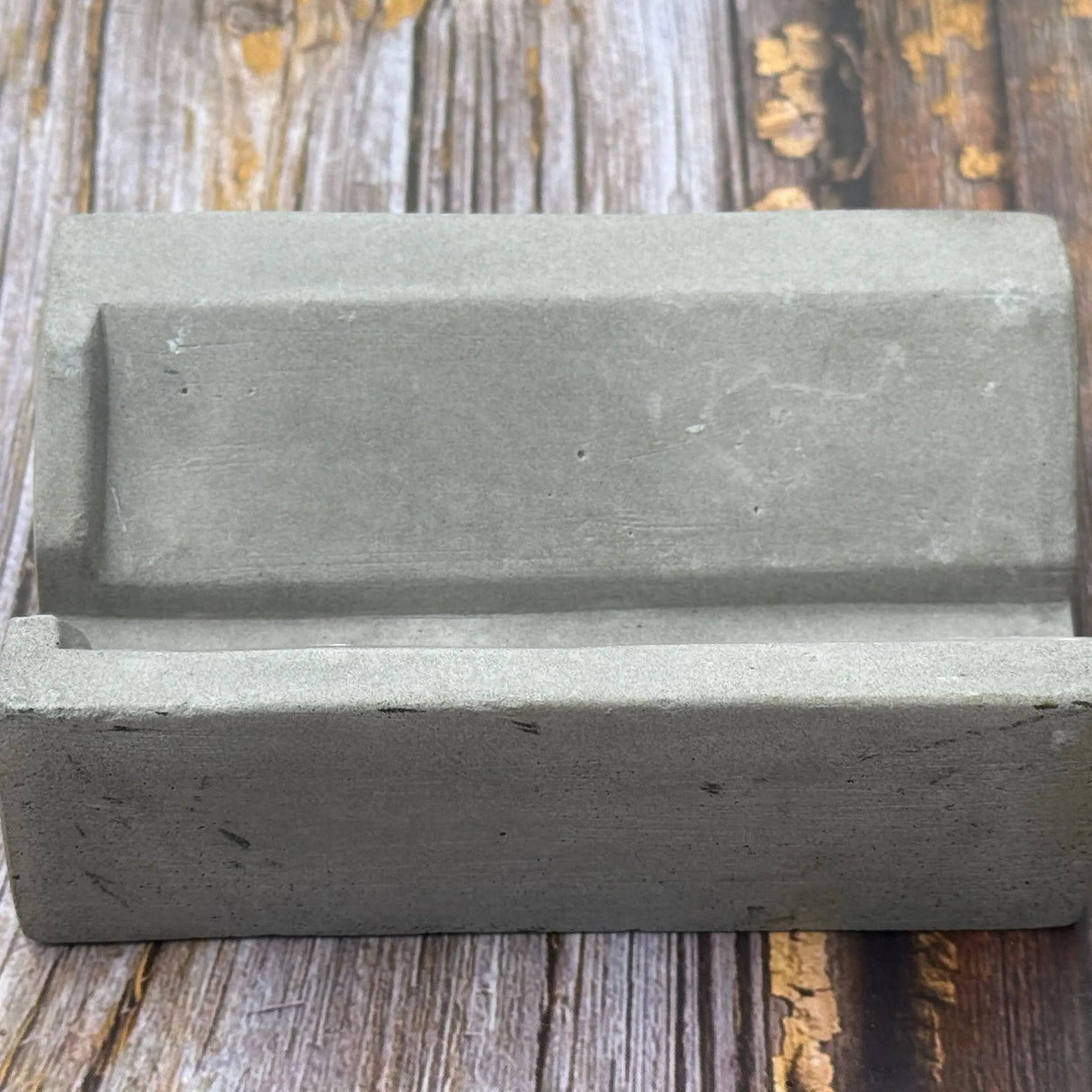Upright Cement Soap Dish-Bastide & Olivier-FrenchSoaps