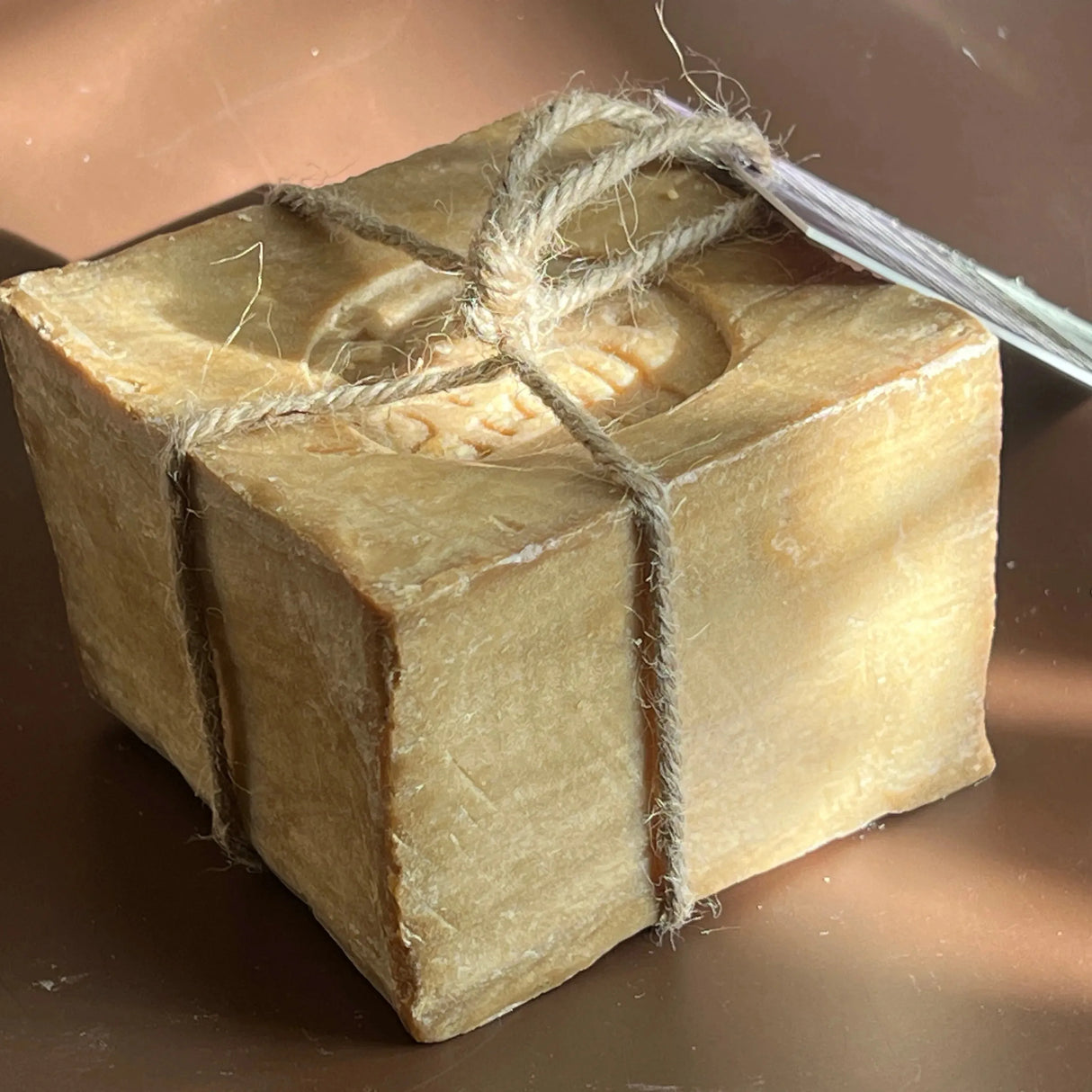 TADÉ PAYS DU LEVANT Aleppo Soap Cube | for all skin types | 350g French Soaps UK