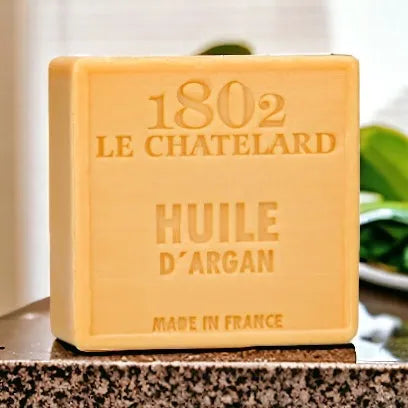 LE CHATELARD 1802 Argan Oil enriched Marseille Soap, 72% Coconut, Olive and Almond Oil, 100g | PALM FREE French Soaps UK