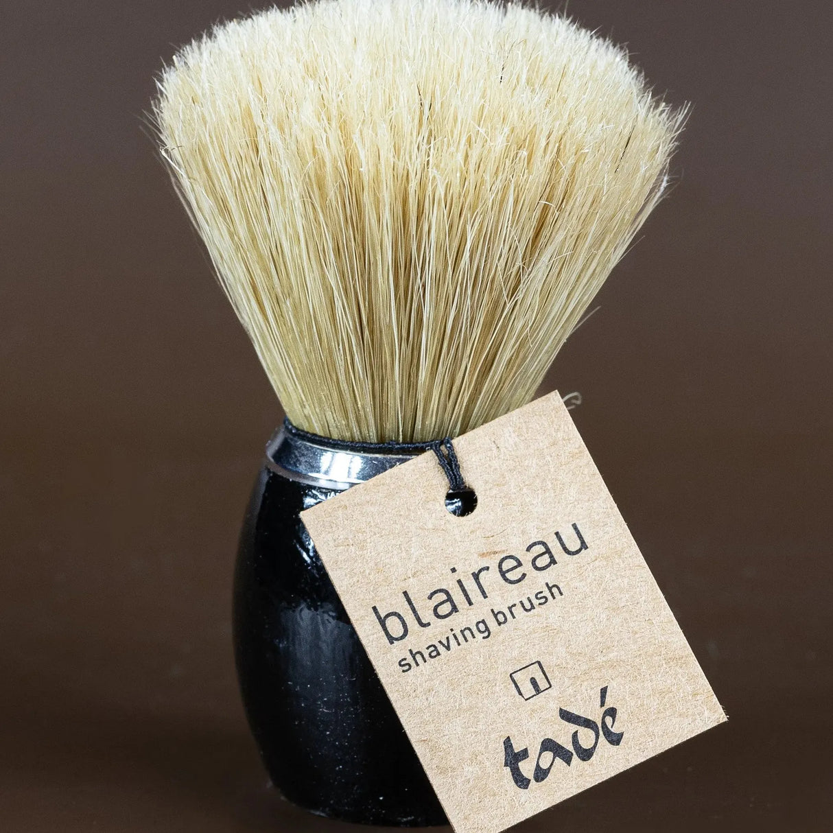 TADÉ PAYS DU LEVANT Beard Brush with Wild Boar Hair French Soaps UK
