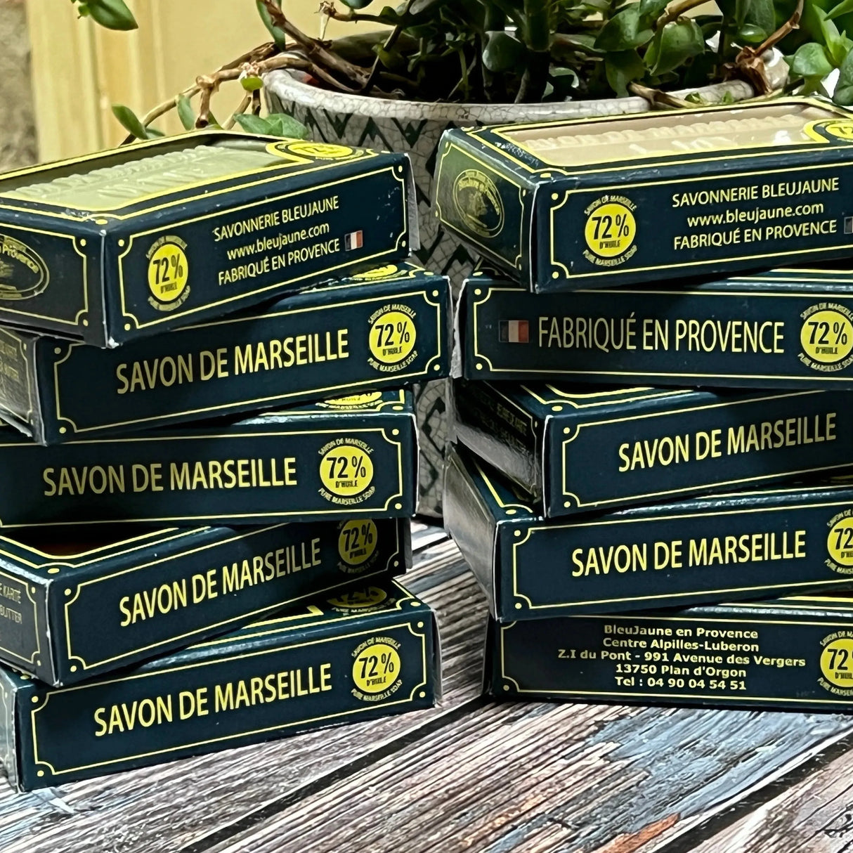 BLEU JAUNE Bumper Box of 10 Shea Butter Marseille Soaps (Worth £34.00) French Soaps UK