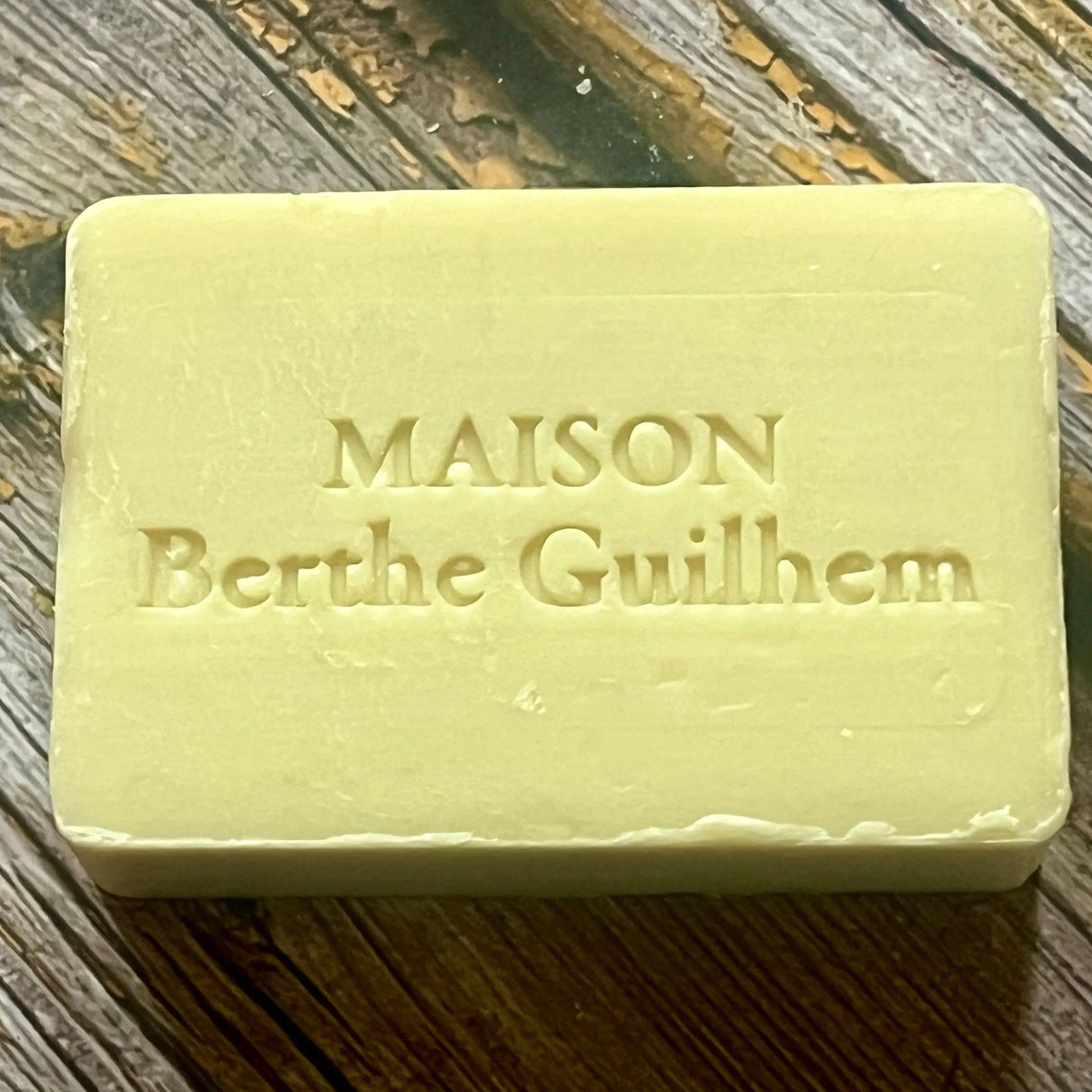 MAISON BERTHE GUILHEM Ceylon Cinnamon Oil & Shea Butter | Organic Alpine Goat's Milk | 100g French Soaps UK