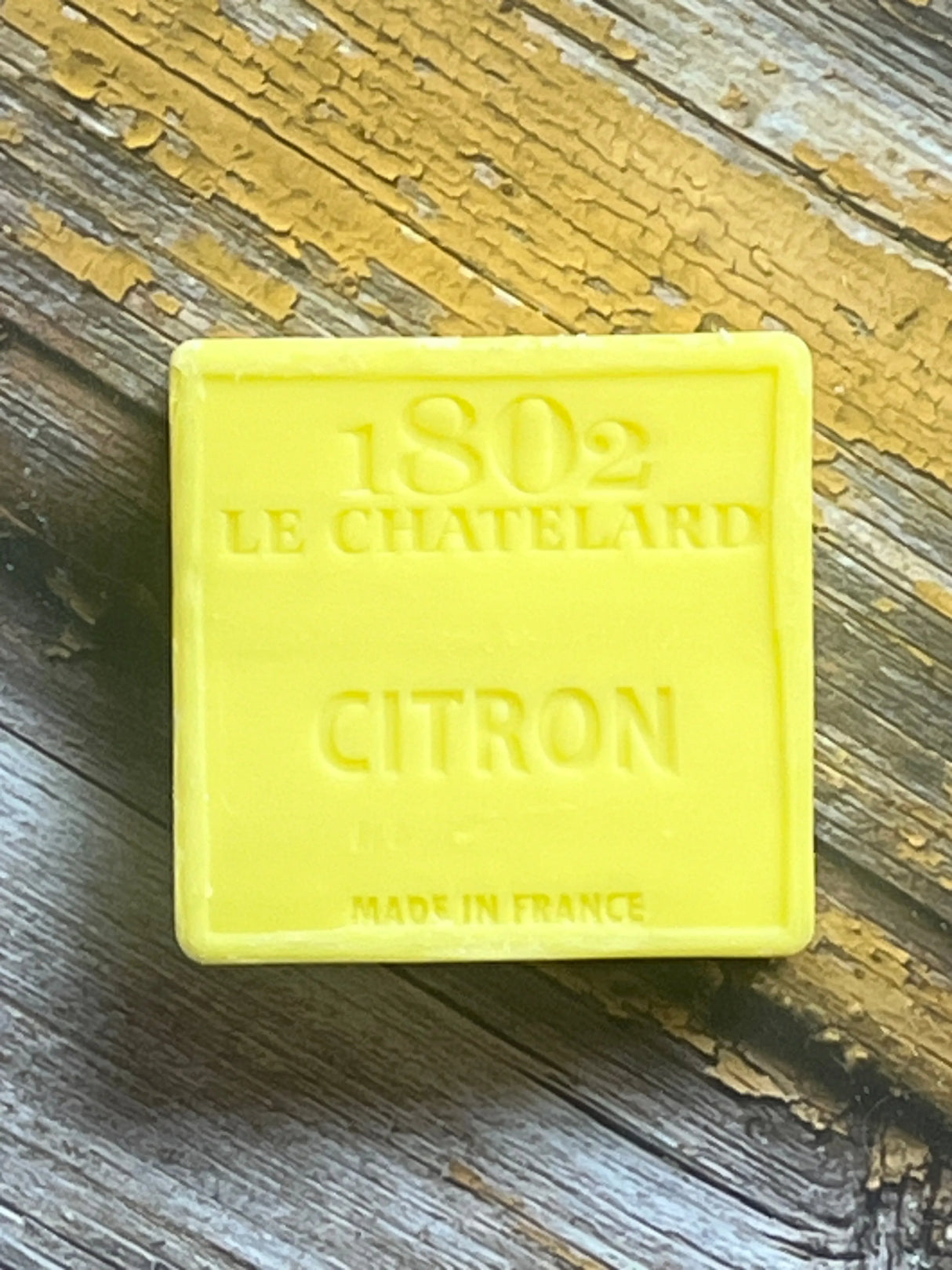 LE CHATELARD 1802 Citron Marseille Soap, 72% Coconut, Olive and Almond Oil, 100g | PALM FREE French Soaps UK