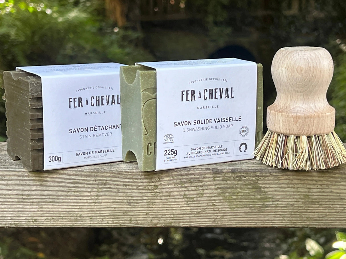 FER A CHEVAL Dishwashing & Stain Removing Bar Duo + Pot Brush (worth £16.95) French Soaps UK