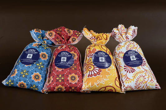 LE CHATELARD 1802 Lavender Sachets with Provence Lavender & Lavendin Flowers. 4 x 20g Sachets French Soaps UK