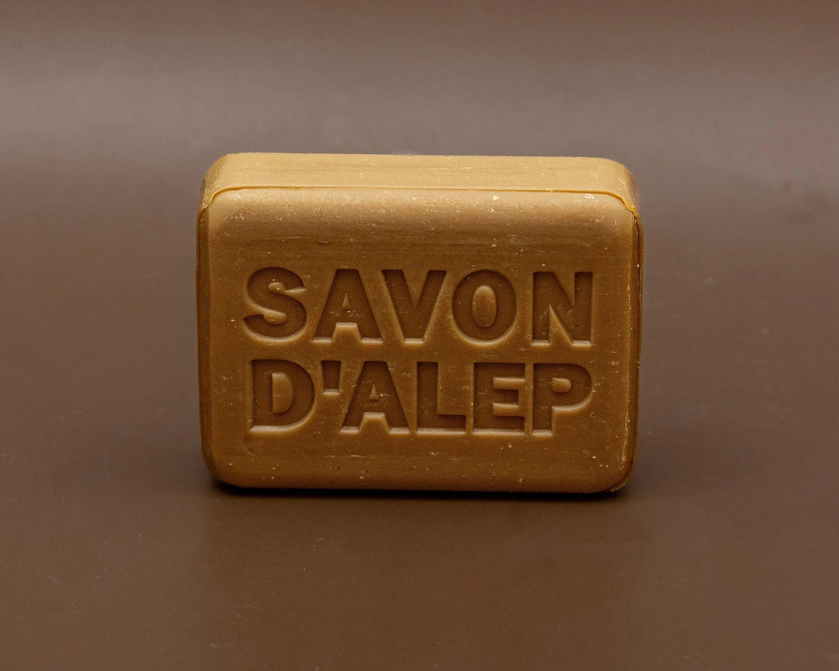 TADÉ PAYS DU LEVANT Pistachio Flower Fragranced Aleppo Soap, for dry and intolerant skin | 100g French Soaps UK