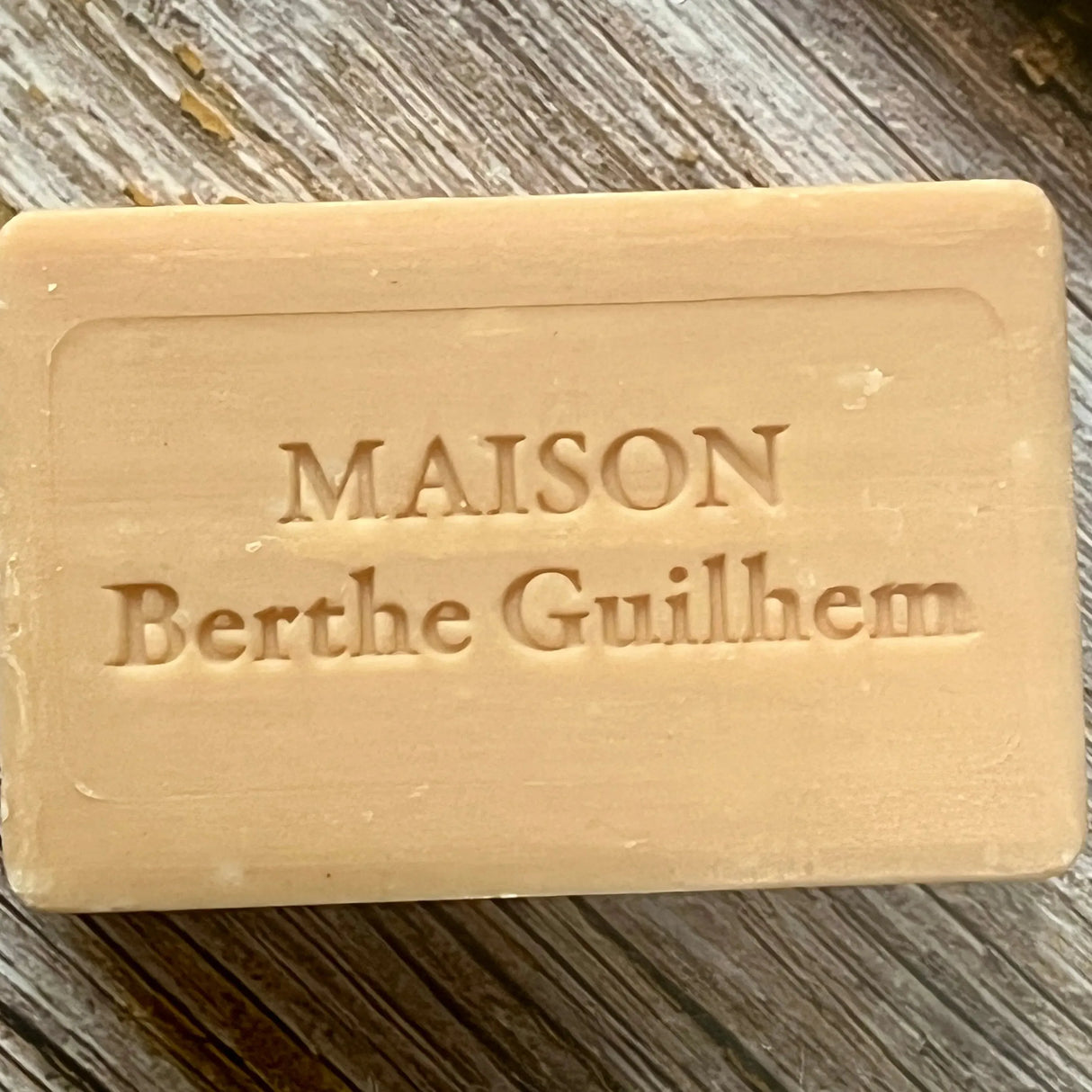 MAISON BERTHE GUILHEM Patchouli Oil & Sweet Almond Oil | Organic Alpine Goat's Milk | 100g French Soaps UK