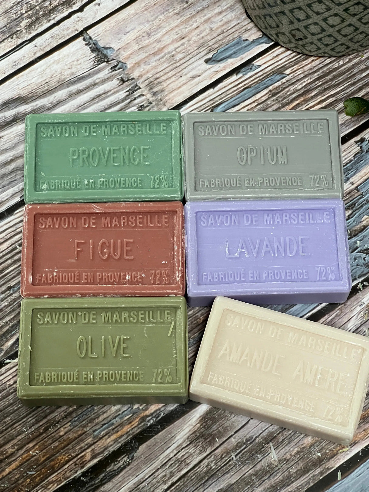 BLEU JAUNE Provence Selection (worth £20.40) French Soaps UK