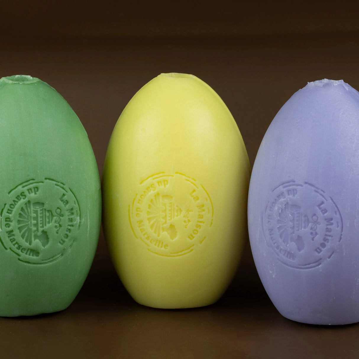 LA MAISON DU SAVON DE MARSEILLE Lemon Rotating Wall Soap | 270g French Soaps UK