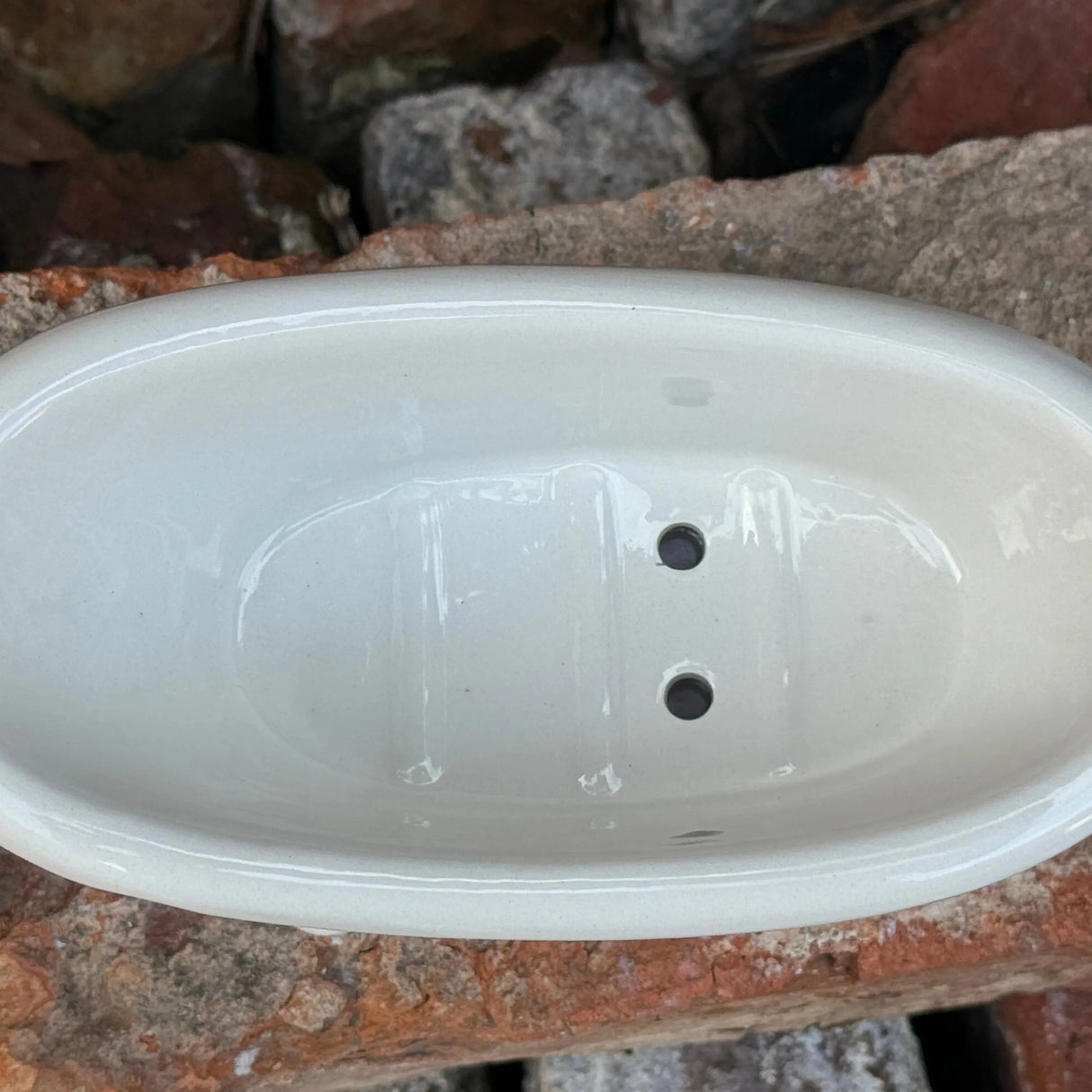 Bastide & Olivier 'Sardine' Ceramic Bathtub Soap Dish French Soaps UK