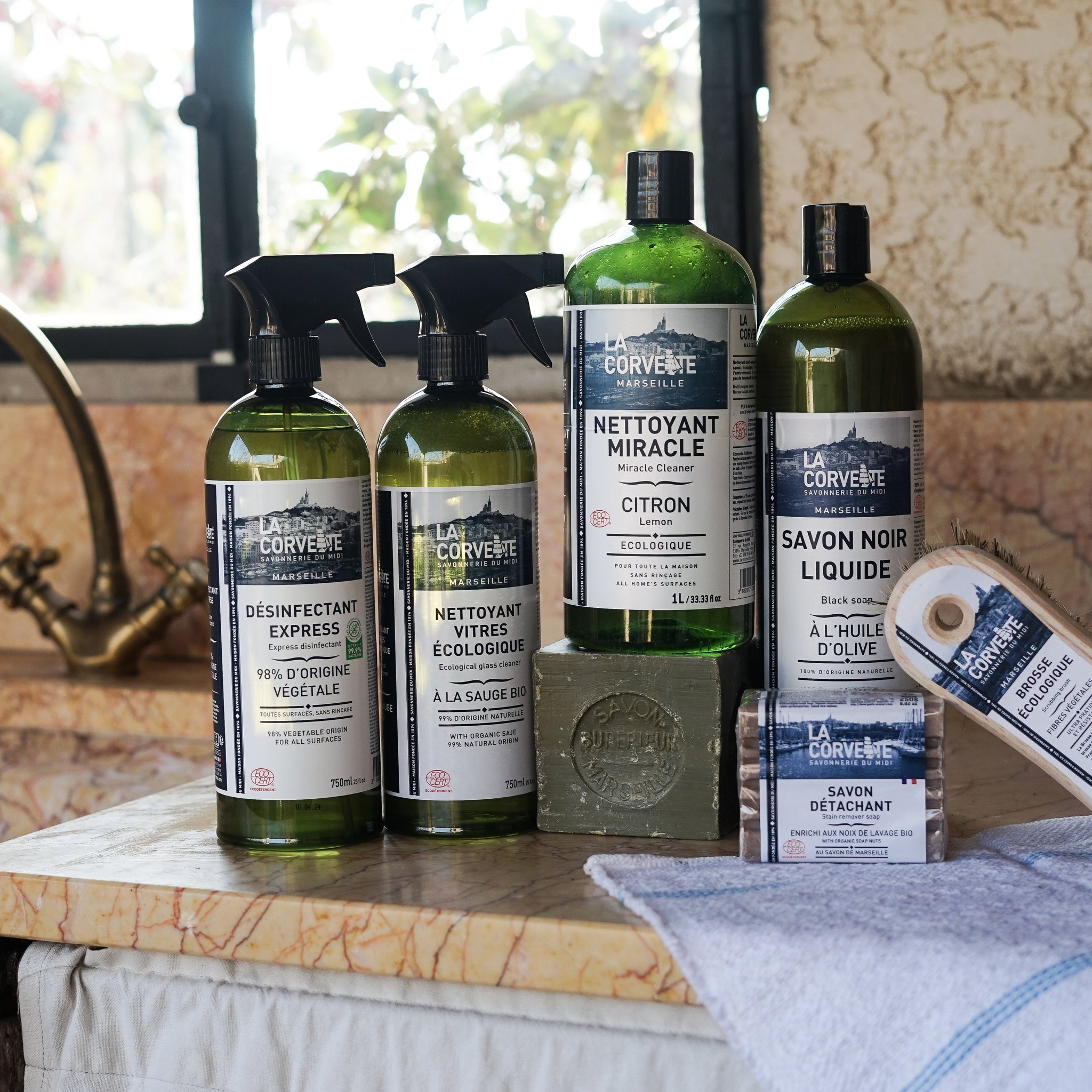natural cleaning sprays in a kitchen