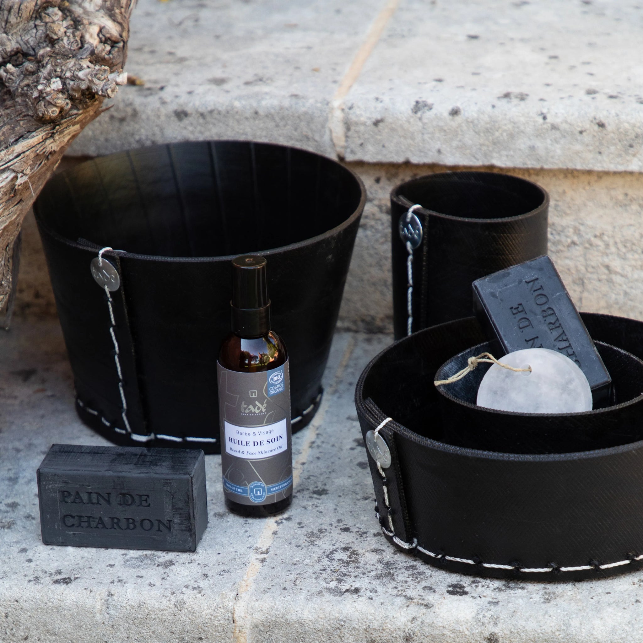Specialist face care soaps with laurel oil, clay and mud – gentle Provençal skincare from French Soaps UK