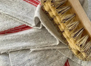 style_cloths-brushes-FrenchSoapsUK-Marseille Soap