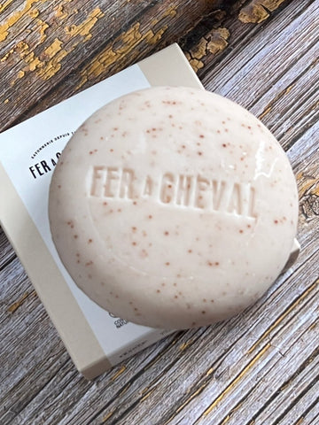 Solid shampoo and conditioner bars – natural French haircare from Provence"