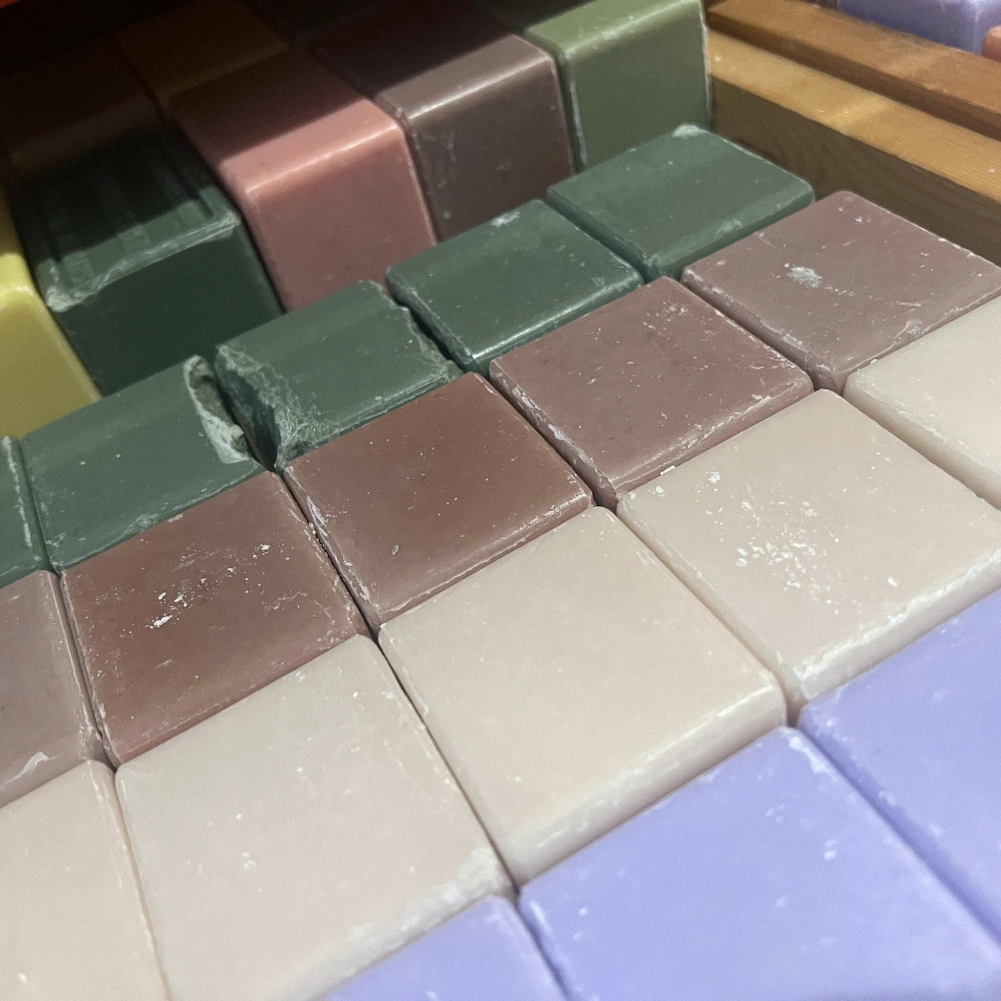 BLEU JAUNE 5 for £20 - Damaged Bath & Shower Bars French Soaps UK
