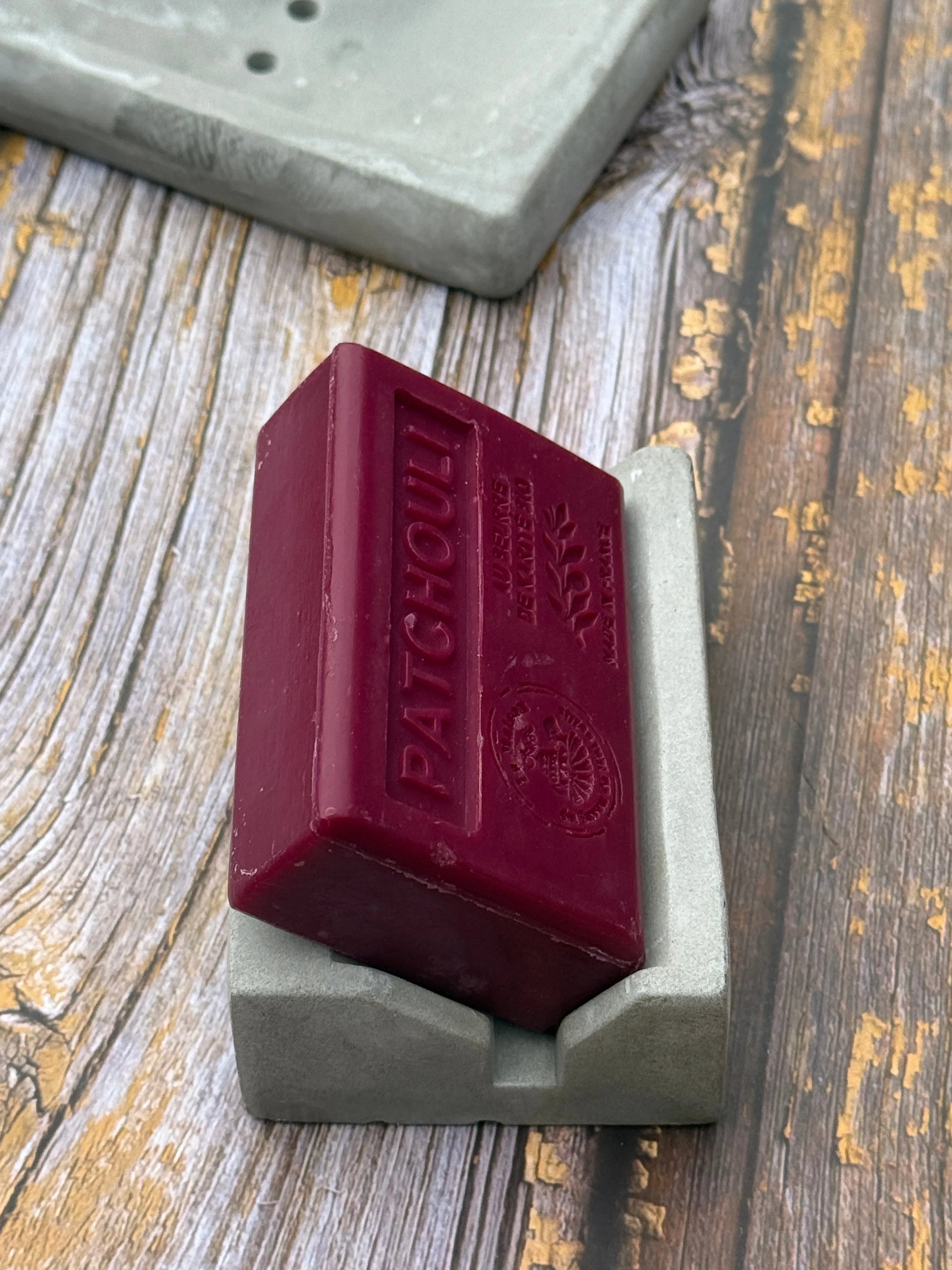 Upright Cement Soap Dish-Bastide & Olivier-FrenchSoaps