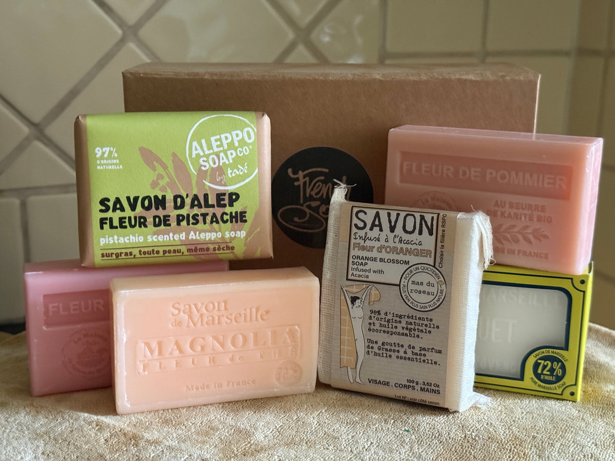 Spring Blossom Discovery Box