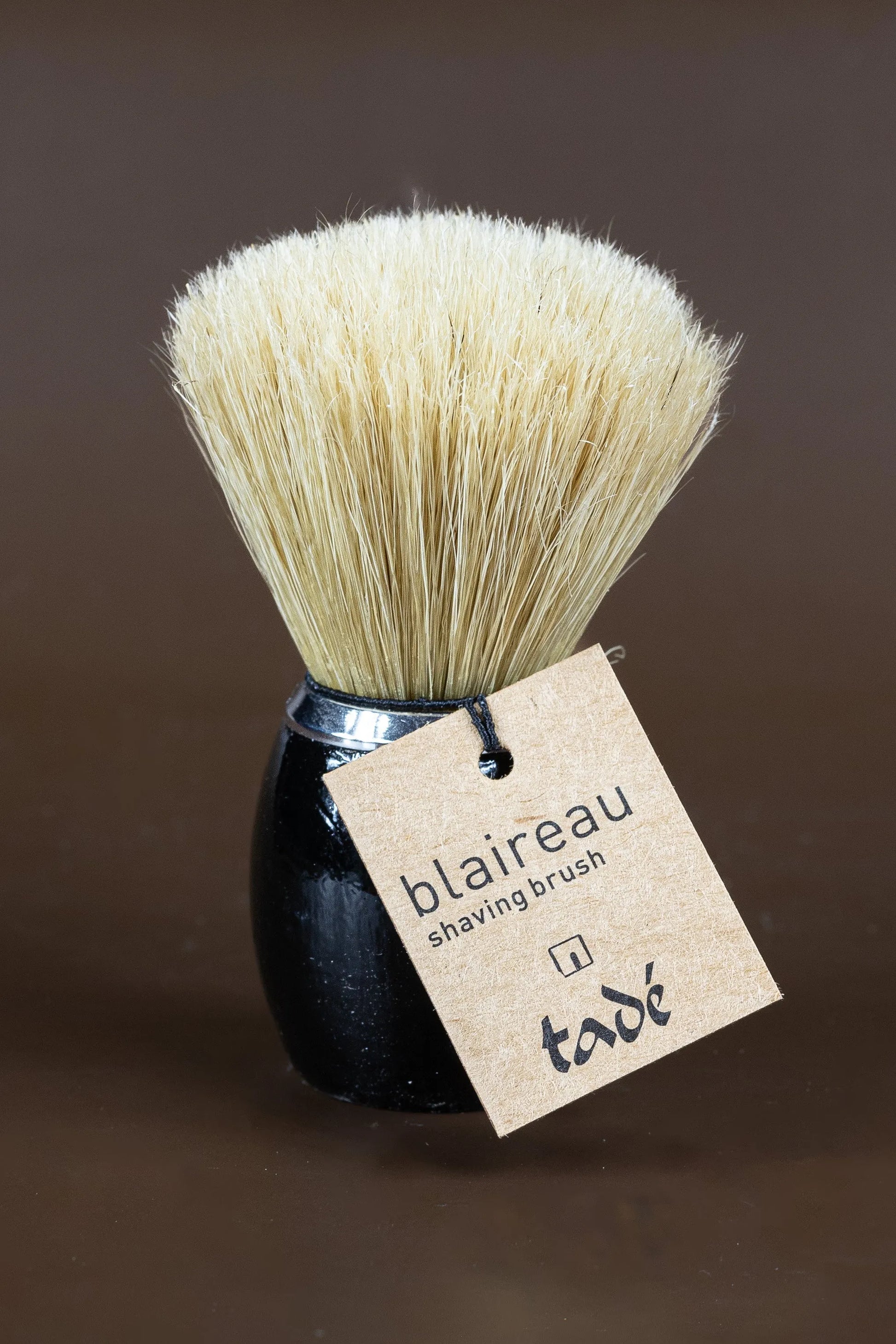 TADÉ PAYS DU LEVANT Beard Brush with Wild Boar Hair French Soaps UK