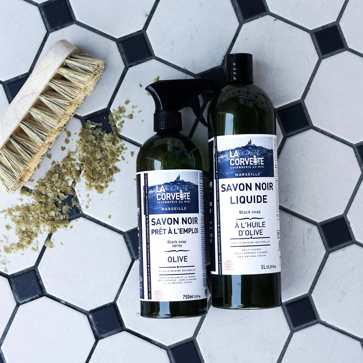 LA CORVETTE Black Liquid Soap, Lavender & Linseed Oil | 1L French Soaps UK