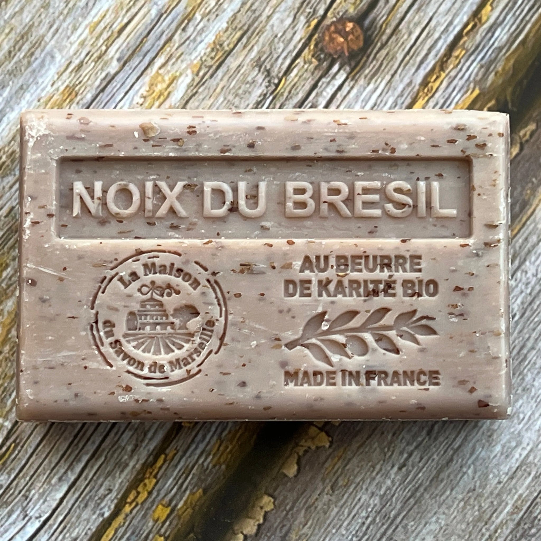 LA MAISON DU SAVON DE MARSEILLE Brazil Nut Exfoliating French Soap with Organic Shea Butter, 125g French Soaps UK