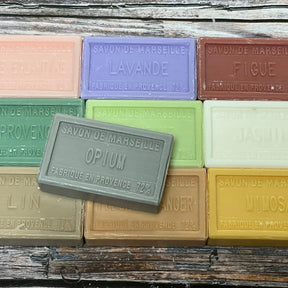 BLEU JAUNE Bumper Box of 10 Shea Butter Marseille Soaps (Worth £34.00) French Soaps UK