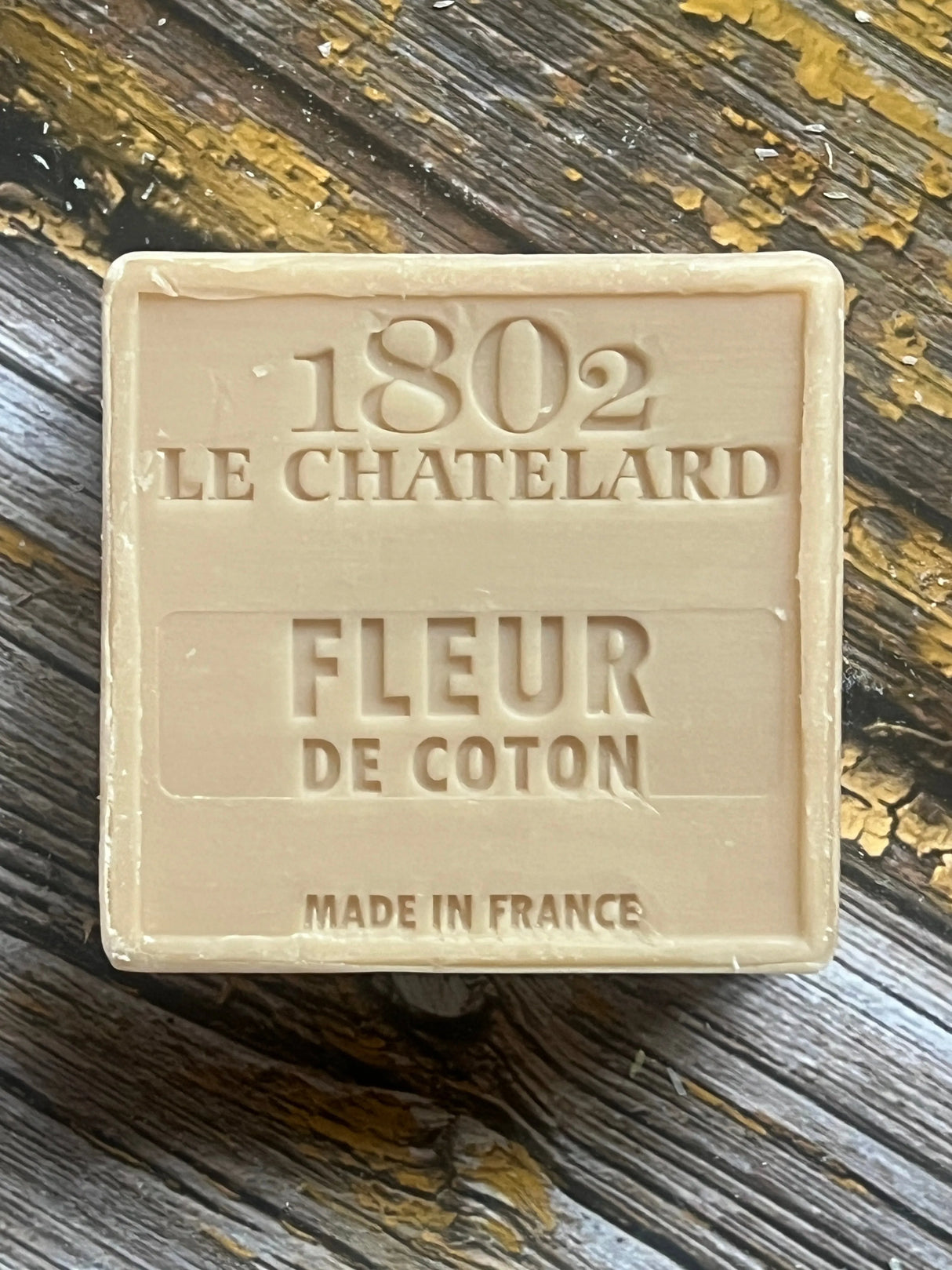 LE CHATELARD 1802 Cotton Flower Marseille Soap, 72% Coconut, Olive and Almond Oil, 100g |  PALM FREE French Soaps UK