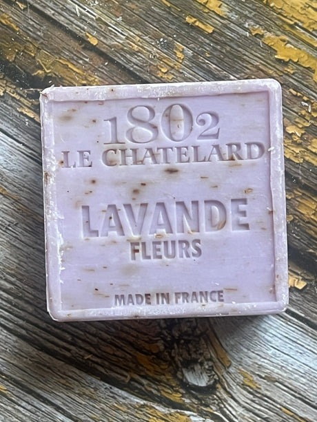 LE CHATELARD 1802 Lavender Flower Exfoliating Marseille Soap, 72% Coconut, Olive and Almond Oil, 100g |  PALM FREE French Soaps UK