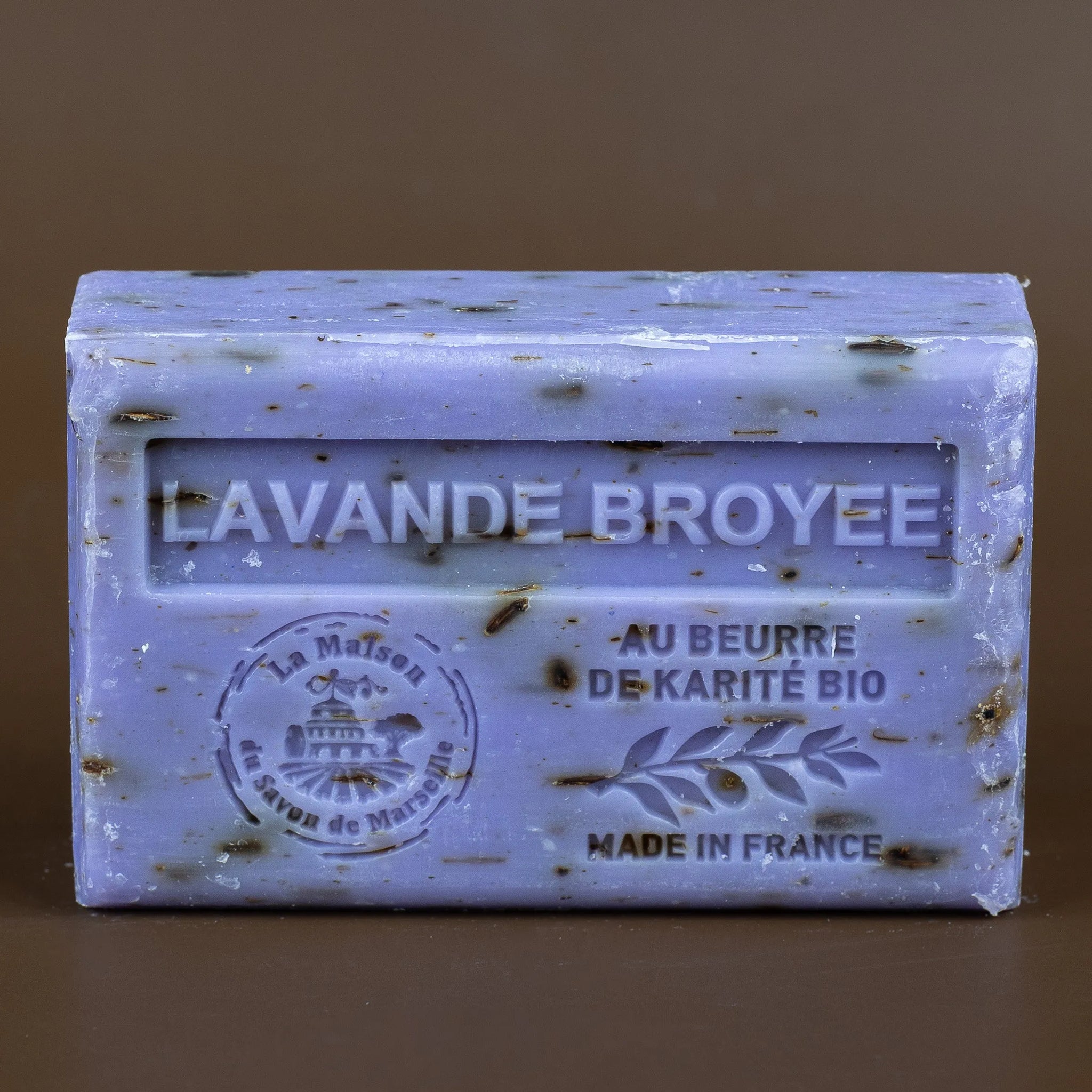 LA MAISON DU SAVON DE MARSEILLE Lavender Flowers Exfoliating French Soap with organic Shea Butter 125g French Soaps UK