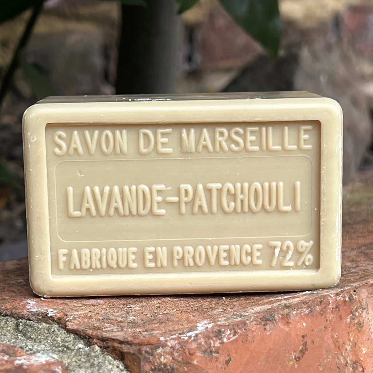 BLEU JAUNE Lavender & Patchouli, Marseille Bath & Shower Bar I 250g French Soaps UK