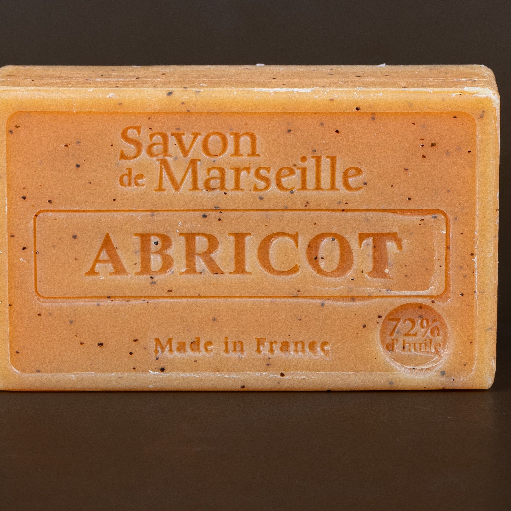 LE CHATELARD 1802 Exfoliating Apricot Savon de Provence, enriched with Sweet Almond Oil | 100g French Soaps UK