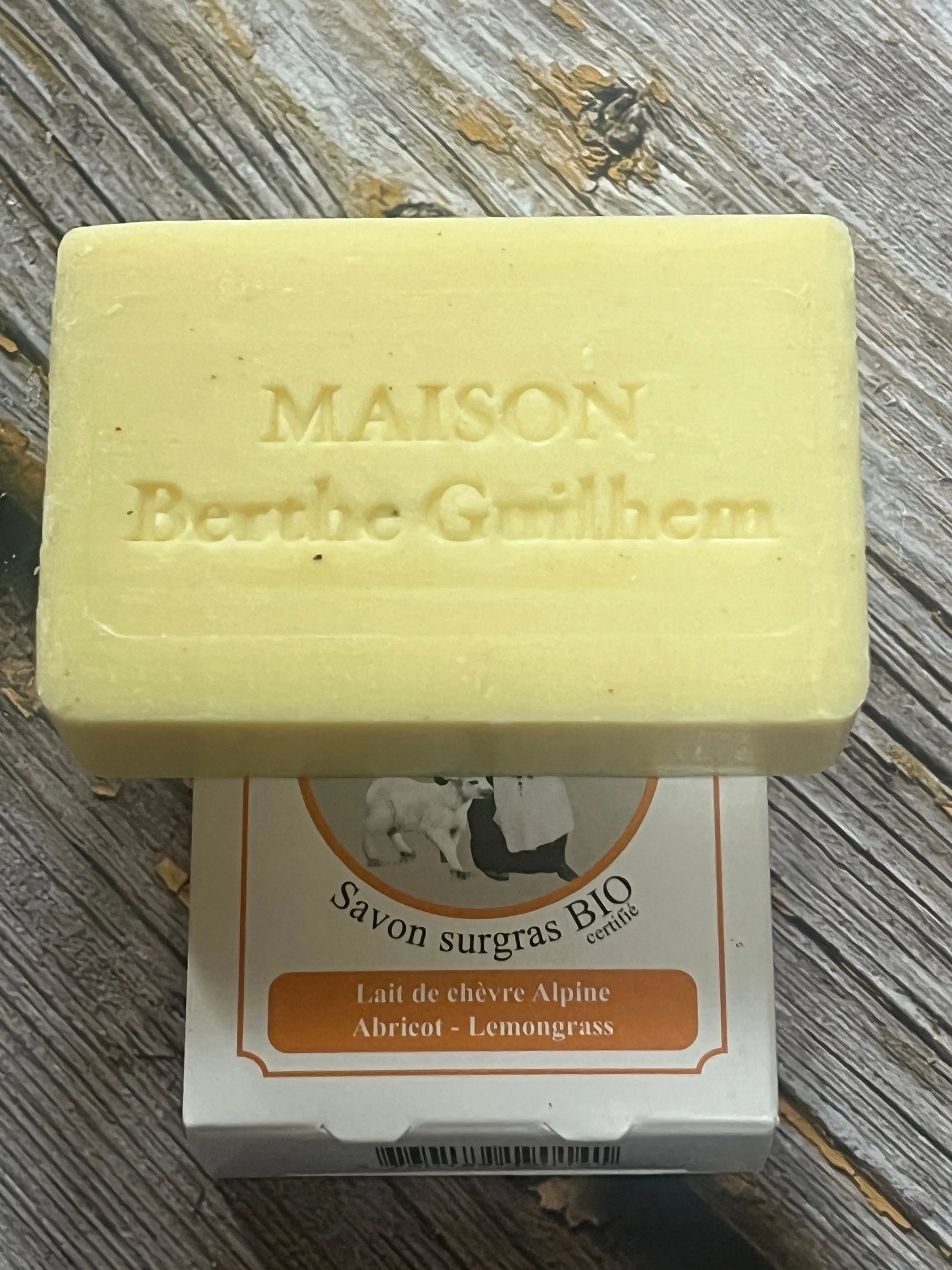 MAISON BERTHE GUILHEM Lemongrass & Apricot Oils  | Organic Alpine Goat's Milk | 100g French Soaps UK