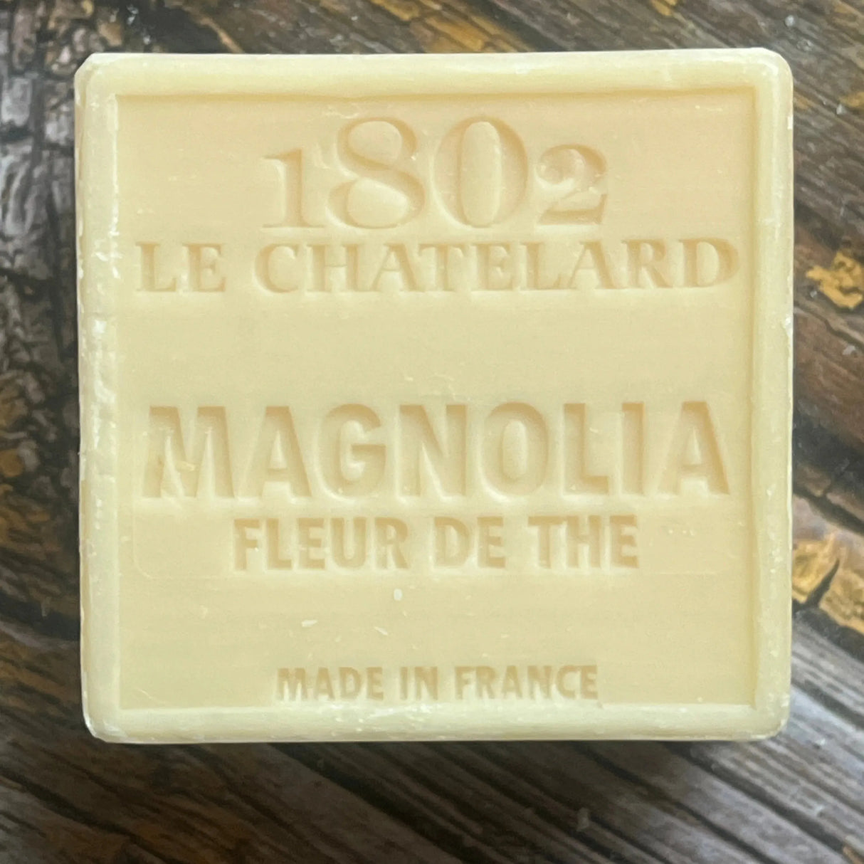 LE CHATELARD 1802 Magnolia & Tea Flower Marseille Soap, 72% Coconut, Olive and Almond Oil, 100g |  PALM FREE French Soaps UK