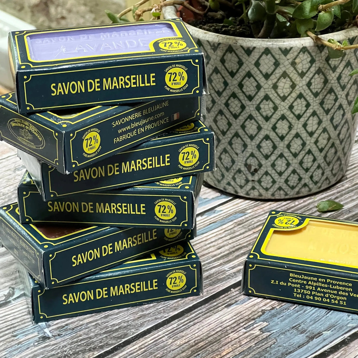 BLEU JAUNE Provence Selection   (worth £20.40) French Soaps UK
