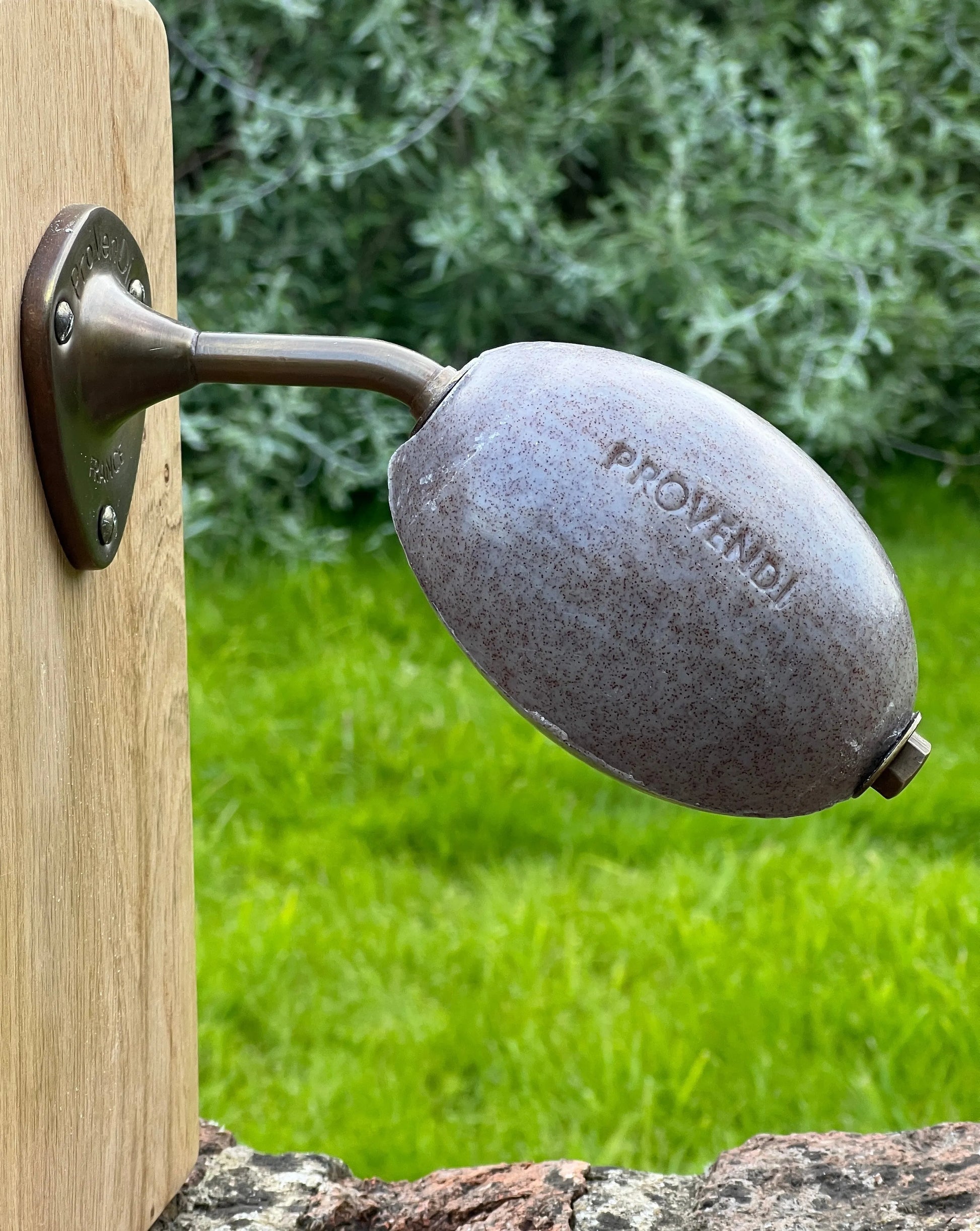 PROVENDI Provendi Exfoliating Cedar Rotating Wall Soap |  Brass Wall Arm French Soaps UK