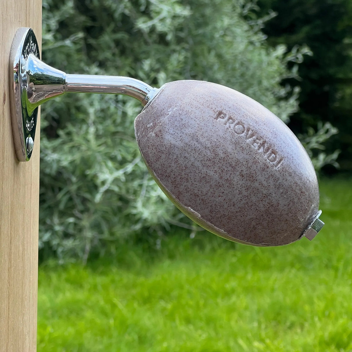 PROVENDI Provendi Exfoliating Cedar Rotating Wall Soap | Chrome Wall Arm French Soaps UK