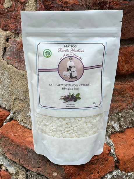MAISON BERTHE GUILHEM Pyrenean Soap Flakes for Laundry | Patchouli Essential Oil | 400g French Soaps UK