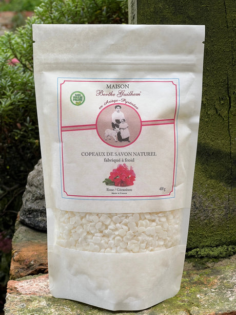 MAISON BERTHE GUILHEM Pyrenean Soap Flakes for Laundry | Rose Geranium Essential Oil  | 400g French Soaps UK