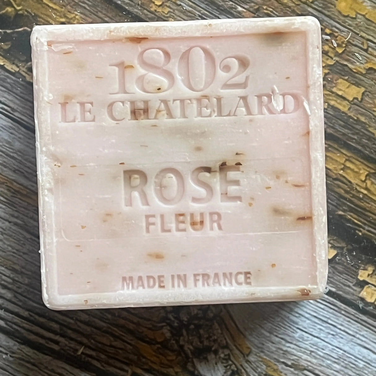 LE CHATELARD 1802 Rose Petal Exfoliating Marseille Soap, 72% Coconut, Olive and Almond Oil, 100g |  PALM FREE French Soaps UK