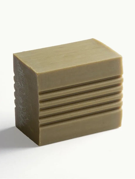 TADÉ PAYS DU LEVANT Stain Removing Aleppo Soap Bar, with Terre de Sommieres Clay, 250g French Soaps UK