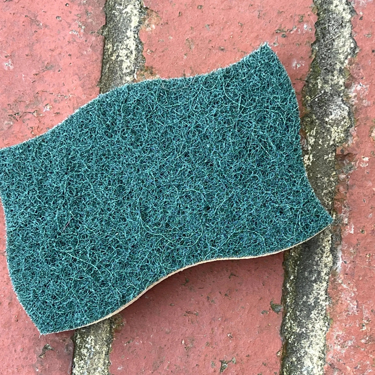 LA CORVETTE Traditional Scouring Sponge, Single Sponge French Soaps UK
