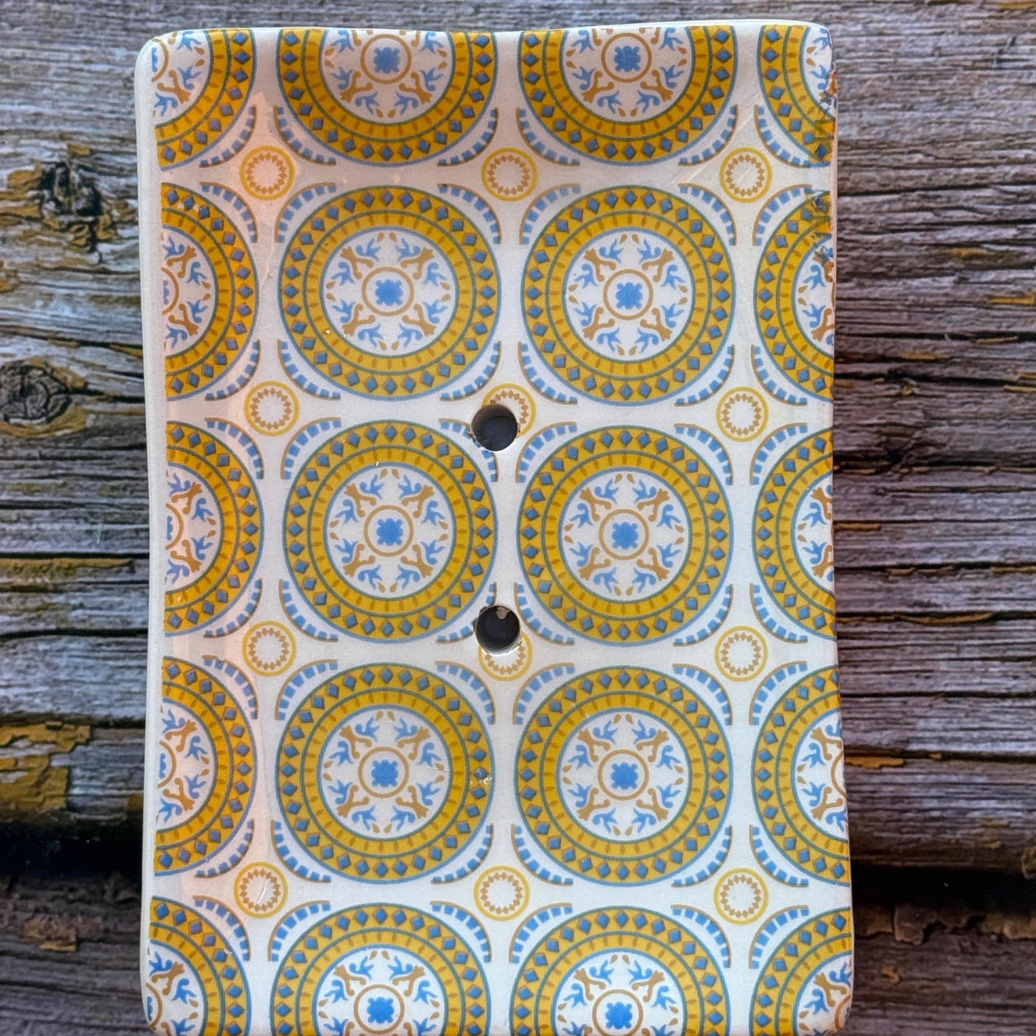 Bastide & Olivier Yellow & Blue Mosaic Ceramic Soap Dish French Soaps UK