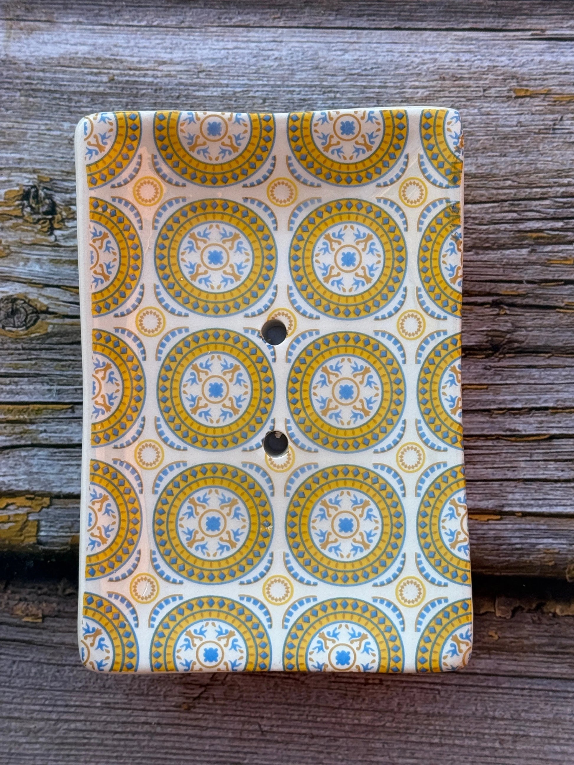 Bastide & Olivier Yellow & Blue Mosaic Ceramic Soap Dish French Soaps UK